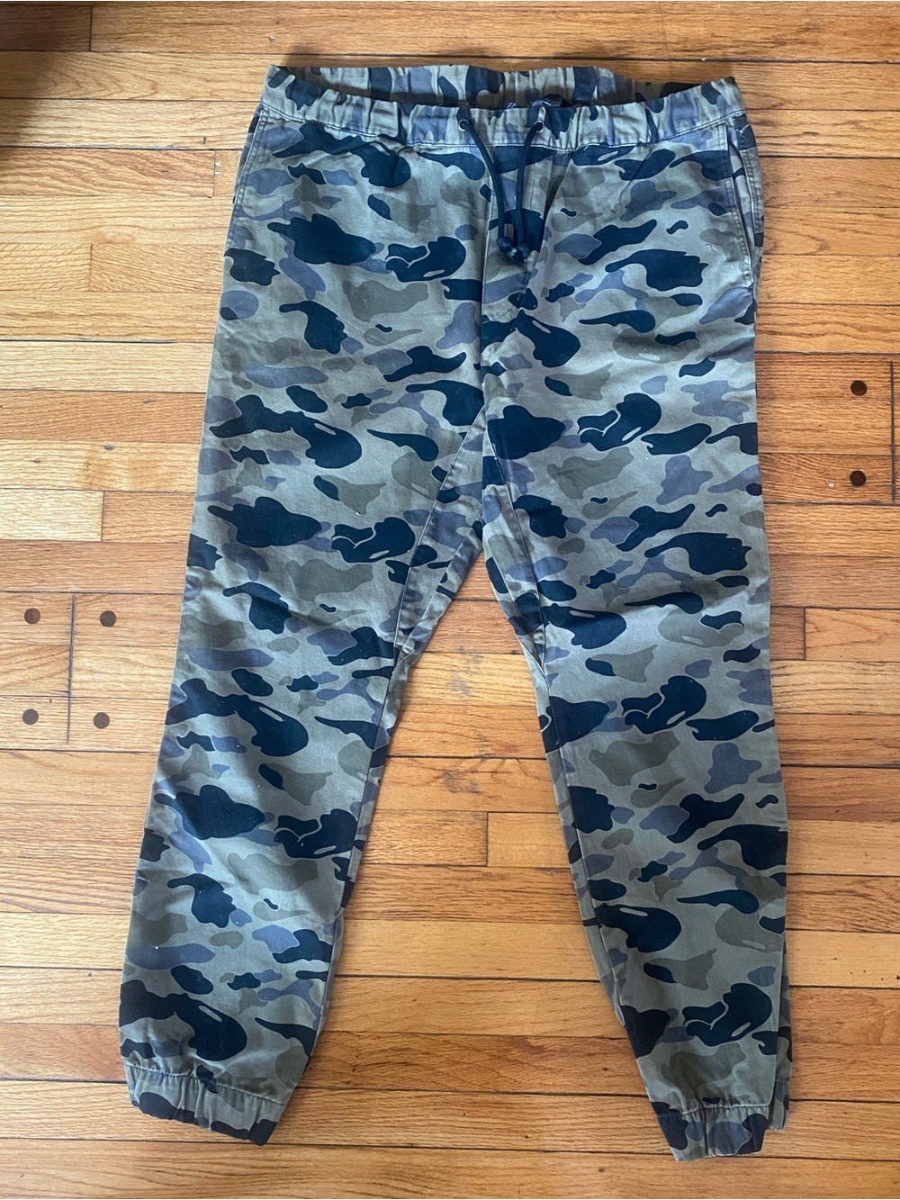 Divided Men's Camo Joggers in Green and Black Super Soft